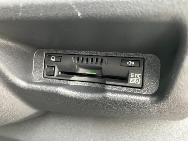 ハイエースバン スーパーGL ダークプライム ナビTV/バックカメラ/ETC/フリップダウンモニター/トヨタセーフティーセンス/レーンデパーチャーアラート/オートハイビーム/LEDヘッドライト/AC100V電源/スマートキー/ベッドキット(52枚目)