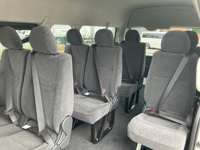 ハイエースワゴン グランドキャビン 登録済未使用車/4WD/4列10人乗り/デジタルインナーミラー/パノラミックビューモニター/パワースライドドア/LEDヘッドライト/スマートキー/トヨタセーフティーセンス/LEDフォグ(52枚目)