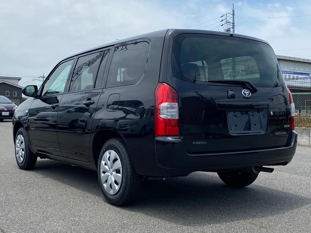 プロボックス ハイブリッドＦ　登録済未使用車／バックモニター／トヨタセーフティーセンス／ＡＣ１００Ｖ電源／ダブルエアバック／オートハイビーム／レーンキーピング／トラクションコントロール／キーレスエントリー／電動格納ドアミラー（12枚目）