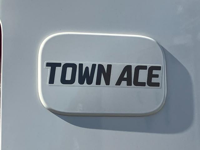 タウンエースバン GL 4WD/トヨタセーフティセンス/コーナーセンサー/アイドリングストップ/キーレスエントリー/Wエアバッグ/パワーウインドウ/横滑り防止装置/ヘッドライトレベライザー/純正ホイール/登録済未使用車(36枚目)