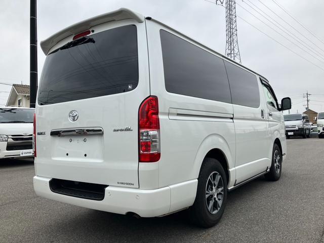 ハイエースバン スーパーGL ダークプライムII 4WD/1オーナー/Kenwoodフローティングナビ/パノラミックビューM/ALPINE デジタルインナーミラー//両側パワースライドドア/クリアランスソナー/大型センターコンソール/センターカーテン(11枚目)