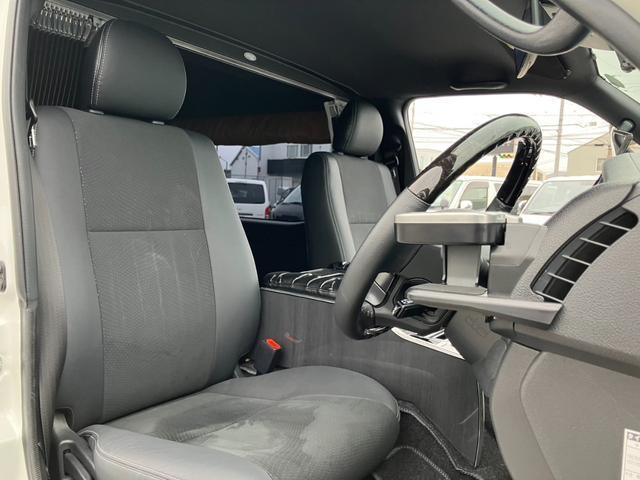 ハイエースバン スーパーGL ダークプライムII 4WD/1オーナー/Kenwoodフローティングナビ/パノラミックビューM/ALPINE デジタルインナーミラー//両側パワースライドドア/クリアランスソナー/大型センターコンソール/センターカーテン(44枚目)