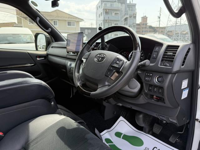 ハイエースバン スーパーGL ダークプライムII 1オーナ/フローティングナビ/Bカメラ/全方位カメラ//デジタルインナM/両側電動スライド/16inAW/ベッド(45枚目)