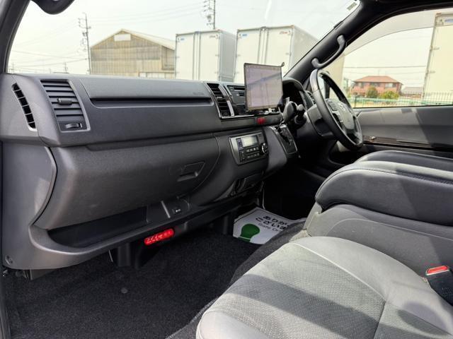 ハイエースバン スーパーGL ダークプライムII 1オーナ/フローティングナビ/Bカメラ/全方位カメラ//デジタルインナM/両側電動スライド/16inAW/ベッド(46枚目)