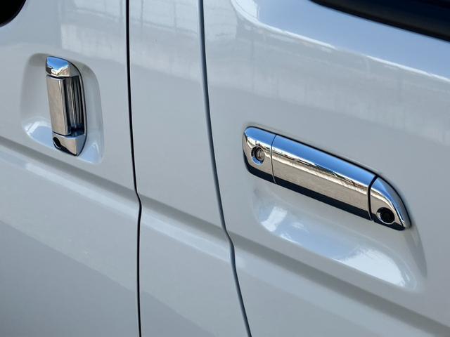 ハイエースバン ロングワイドスーパーGL ダークプライムII 1オーナー/ナビTV/Bカメラ/パノラミックビューM/デジタルインナーミラー/両側電動スライドドア/モデリスタフロントスポイラー/17インチAW/LEDヘッドライト/LEDフォグ(35枚目)