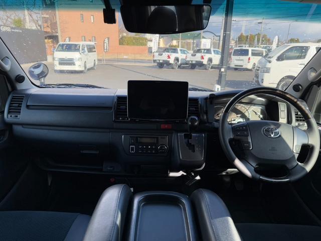 ハイエースバン スーパーGL ダークプライム 4WD/ALPINE BIGDA/ALPINEデジタルインナーミラー/ETC/ESSEXフロントスポイラー/サイドステップ/リアライナー/16inアルミ/ローダウン/LEDテール/ベッドキット(15枚目)