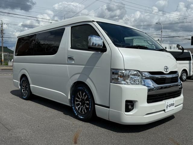 ハイエースワゴン ＧＬ　新車未登録／ＡＬＰＩＮＥ　ＢＩＧＸ／ＨＤＭＩ／フリップダウンモニター／ルーフスピーカー／パノラミックビューＭ／デジタルインナーＭ／パワースライドドア／ローダウン／フロントスポイラー／１６ｉｎアルミ（9枚目）