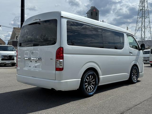 ハイエースワゴン ＧＬ　新車未登録／ＡＬＰＩＮＥ　ＢＩＧＸ／ＨＤＭＩ／フリップダウンモニター／ルーフスピーカー／パノラミックビューＭ／デジタルインナーＭ／パワースライドドア／ローダウン／フロントスポイラー／１６ｉｎアルミ（11枚目）