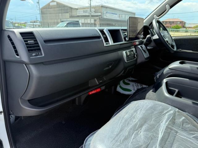 ハイエースワゴン ＧＬ　新車未登録／ＡＬＰＩＮＥ　ＢＩＧＸ／ＨＤＭＩ／フリップダウンモニター／ルーフスピーカー／パノラミックビューＭ／デジタルインナーＭ／パワースライドドア／ローダウン／フロントスポイラー／１６ｉｎアルミ（48枚目）