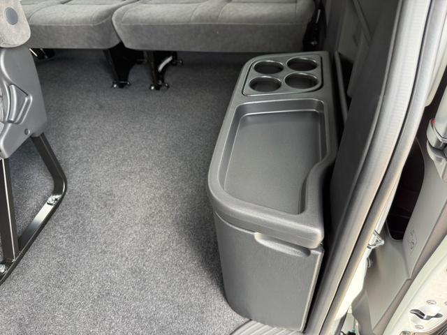 ハイエースワゴン ＧＬ　新車未登録／ＡＬＰＩＮＥ　ＢＩＧＸ／ＨＤＭＩ／フリップダウンモニター／ルーフスピーカー／パノラミックビューＭ／デジタルインナーＭ／パワースライドドア／ローダウン／フロントスポイラー／１６ｉｎアルミ（65枚目）