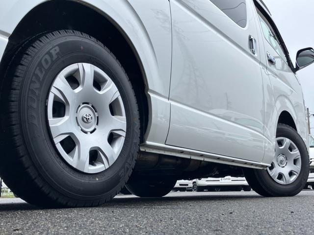 ハイエースバン スーパーGL ダークプライムII ナビTV/Bカメラ/ETC/両側パワースライドドア/ステアリングスイッチ/LEDヘッドライト/トヨタセーフティーセンス/スマートキ&プッシュスタート/Wエアバック/LEDルームランプ/新品ベッドキット(26枚目)