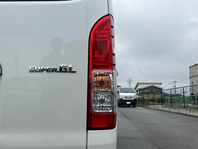 ハイエースバン スーパーGL ダークプライムII ナビTV/Bカメラ/ETC/両側パワースライドドア/ステアリングスイッチ/LEDヘッドライト/トヨタセーフティーセンス/スマートキ&プッシュスタート/Wエアバック/LEDルームランプ/新品ベッドキット(40枚目)