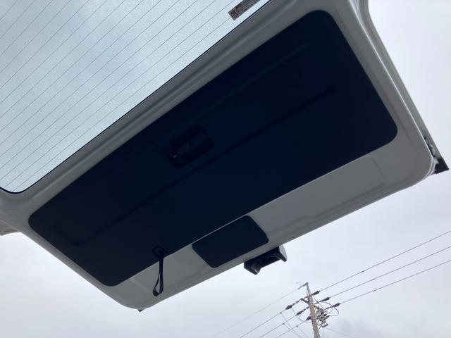 ハイエースバン スーパーGL ダークプライムII ナビTV/Bカメラ/ETC/両側パワースライドドア/ステアリングスイッチ/LEDヘッドライト/トヨタセーフティーセンス/スマートキ&プッシュスタート/Wエアバック/LEDルームランプ/新品ベッドキット(60枚目)