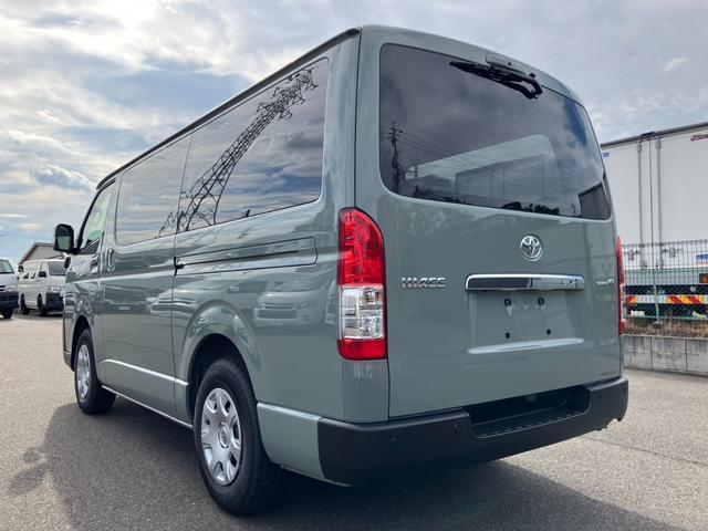 ハイエースバン ロングスーパーＧＬ　アースカラーパッケージ　新車未登録／ＡＬＰＩＮＥ　ＢＩＧＸ／ＨＤＭＩ／Ｂカメラ／フリップダウンモニター／デジタルインナーＭ／パノラミックビューＭ／両側電動スライドドア／クリアランスソナー／ＬＥＤヘッド（12枚目）