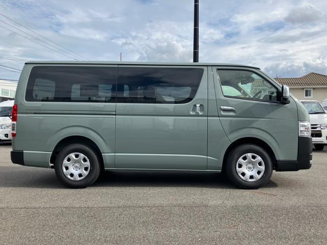 ハイエースバン ロングスーパーＧＬ　アースカラーパッケージ　新車未登録／ＡＬＰＩＮＥ　ＢＩＧＸ／ＨＤＭＩ／Ｂカメラ／フリップダウンモニター／デジタルインナーＭ／パノラミックビューＭ／両側電動スライドドア／クリアランスソナー／ＬＥＤヘッド（23枚目）