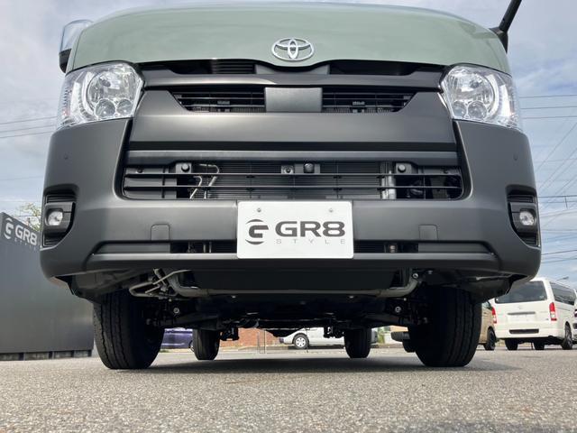 ハイエースバン ロングスーパーＧＬ　アースカラーパッケージ　新車未登録／ＡＬＰＩＮＥ　ＢＩＧＸ／ＨＤＭＩ／Ｂカメラ／フリップダウンモニター／デジタルインナーＭ／パノラミックビューＭ／両側電動スライドドア／クリアランスソナー／ＬＥＤヘッド（33枚目）