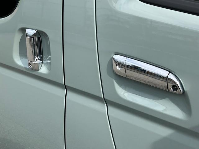 ハイエースバン ロングスーパーＧＬ　アースカラーパッケージ　新車未登録／ＡＬＰＩＮＥ　ＢＩＧＸ／ＨＤＭＩ／Ｂカメラ／フリップダウンモニター／デジタルインナーＭ／パノラミックビューＭ／両側電動スライドドア／クリアランスソナー／ＬＥＤヘッド（35枚目）