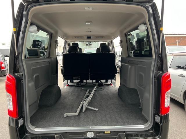NV350キャラバンバン ロングライダープレミアムGXプロ・スタイルパッケージ ケンウッドナビ/バックカメラ/ETC/エマージェンシーブレーキ/インテリジェントキー/AUTECH純正アルミ/Fスポイラー/片側パワースライドドア/助手席エアバッグ/LEDヘッドライト(20枚目)