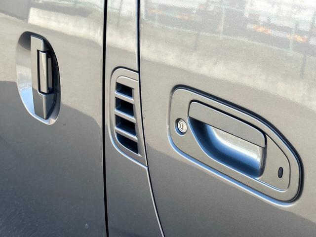 NV350キャラバンバン ロングプレミアムGXターボ パートタイム4WD/ALPINE BIGX/アラウンドビューモニター/ETC/バックカメラ/エマージェンシーブレーキ/パワースライドドア/インテリジェントキー/LEDヘッドライト/ベッドキット(34枚目)