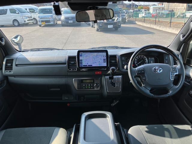 ハイエースバン スーパーＧＬ　ダークプライムＩＩ　１オーナー／ＰａｎａｓｏｎｉｃフローティングナビＴＶ／バックカメラ／パノラミックビューモニター／両側パワースライドドア／ＴＲＤフロントスポイラー／１６ｉｎアルミ／クリアランスソナー／ベッドキット（15枚目）