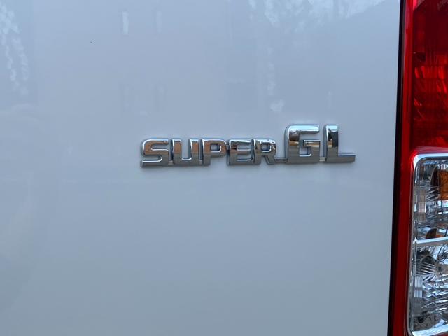 ハイエースバン スーパーＧＬ　ダークプライムＩＩ　１オーナー／ＰａｎａｓｏｎｉｃフローティングナビＴＶ／バックカメラ／パノラミックビューモニター／両側パワースライドドア／ＴＲＤフロントスポイラー／１６ｉｎアルミ／クリアランスソナー／ベッドキット（39枚目）