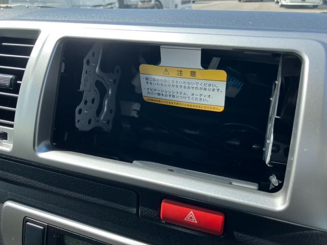 ハイエースバン ロングスーパーＧＬ　アースカラーパッケージ　未登録新車／４ＷＤ／両側パワースライドドア／パノラミックビューモニター／デジタルインナーミラー／クリアランスソナー／ＬＥＤヘッドライト／スマートキー／ＡＣ１００Ｖ電源（16枚目）