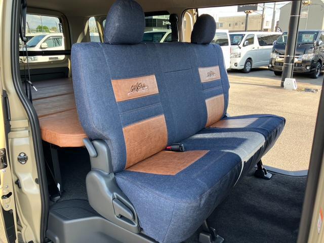 ハイエースバン ロングスーパーＧＬ　新車未登録／アースカラーＰＫＧ／ＡＬＰＩＮＥ　ＢＩＧＸ／ＨＤＭＩ／ＥＴＣ／Ｂカメラ／両側電動スライドドア／パノラミックビューＭ／デジタルインナーＭ／ＪＡＯＳバンパーガード／１６ｉｎＡＷ／ベッドキット（19枚目）