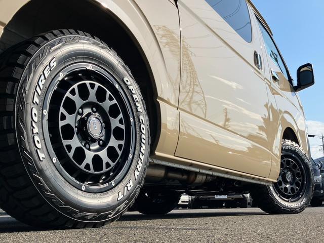 ハイエースバン ロングスーパーＧＬ　新車未登録／アースカラーＰＫＧ／ＡＬＰＩＮＥ　ＢＩＧＸ／ＨＤＭＩ／ＥＴＣ／Ｂカメラ／両側電動スライドドア／パノラミックビューＭ／デジタルインナーＭ／ＪＡＯＳバンパーガード／１６ｉｎＡＷ／ベッドキット（26枚目）