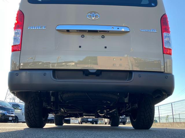 ハイエースバン ロングスーパーＧＬ　新車未登録／アースカラーＰＫＧ／ＡＬＰＩＮＥ　ＢＩＧＸ／ＨＤＭＩ／ＥＴＣ／Ｂカメラ／両側電動スライドドア／パノラミックビューＭ／デジタルインナーＭ／ＪＡＯＳバンパーガード／１６ｉｎＡＷ／ベッドキット（40枚目）