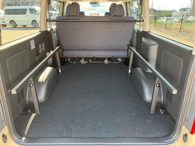 ハイエースバン ロングスーパーＧＬ　新車未登録／アースカラーＰＫＧ／ＡＬＰＩＮＥ　ＢＩＧＸ／ＨＤＭＩ／ＥＴＣ／Ｂカメラ／両側電動スライドドア／パノラミックビューＭ／デジタルインナーＭ／ＪＡＯＳバンパーガード／１６ｉｎＡＷ／ベッドキット（59枚目）