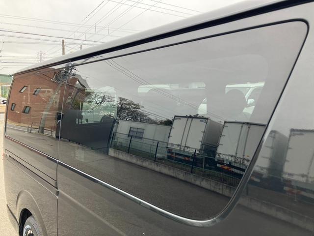 ハイエースバン スーパーＧＬ　ダークプライムＩＩ　ＡＬＰＩＮＥ　ＢＩＧＸ／Ｂカメラ／フリップダウンモニタ／ＥＴＣ／両側電動スライドドア／モデリスタＦスポイラ／１７ｉｎＡＷ／ローダウン／オーリンズショックアブソーバー／パノラミックビューＭ／ベッドキット（35枚目）