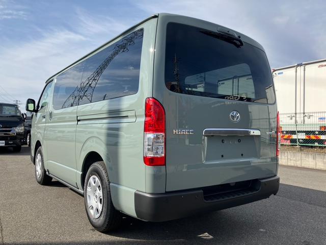 ハイエースバン ロングスーパーGL アースカラーパッケージ 登録済未使用車/寒冷地仕様/デジタルインナM/パノラミックビューM/両側電動スライドドア/クリアランスソナー/LEDヘッドライト/AC100V電源/20周年記念スカッフプレート(12枚目)