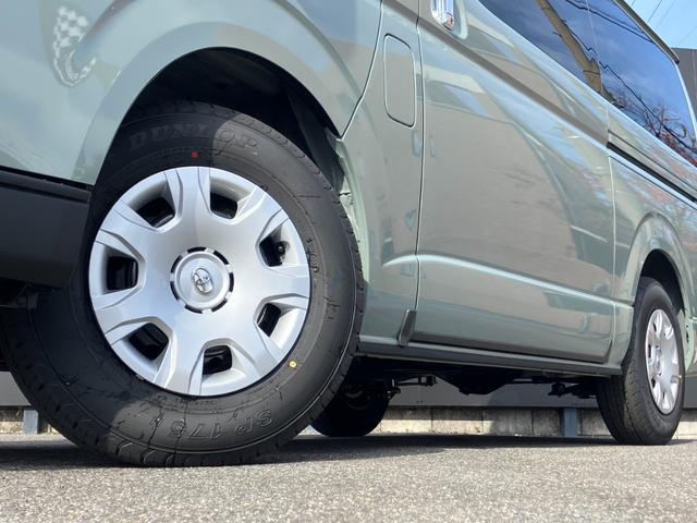 ハイエースバン ロングスーパーGL アースカラーパッケージ 登録済未使用車/寒冷地仕様/デジタルインナM/パノラミックビューM/両側電動スライドドア/クリアランスソナー/LEDヘッドライト/AC100V電源/20周年記念スカッフプレート(14枚目)