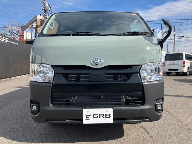 ハイエースバン ロングスーパーGL アースカラーパッケージ 登録済未使用車/寒冷地仕様/デジタルインナM/パノラミックビューM/両側電動スライドドア/クリアランスソナー/LEDヘッドライト/AC100V電源/20周年記念スカッフプレート(21枚目)