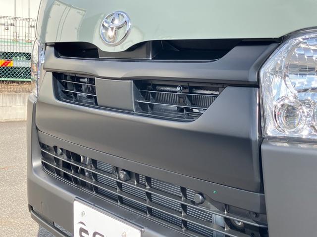 ハイエースバン ロングスーパーGL アースカラーパッケージ 登録済未使用車/寒冷地仕様/デジタルインナM/パノラミックビューM/両側電動スライドドア/クリアランスソナー/LEDヘッドライト/AC100V電源/20周年記念スカッフプレート(29枚目)