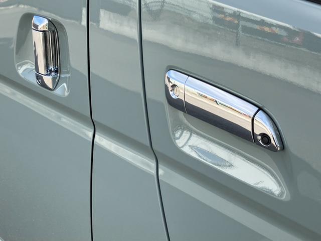 ハイエースバン ロングスーパーGL アースカラーパッケージ 登録済未使用車/寒冷地仕様/デジタルインナM/パノラミックビューM/両側電動スライドドア/クリアランスソナー/LEDヘッドライト/AC100V電源/20周年記念スカッフプレート(36枚目)