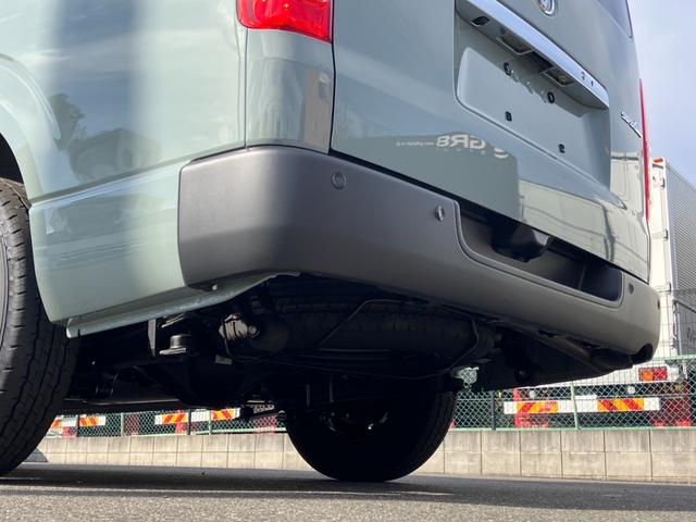 ハイエースバン ロングスーパーGL アースカラーパッケージ 登録済未使用車/寒冷地仕様/デジタルインナM/パノラミックビューM/両側電動スライドドア/クリアランスソナー/LEDヘッドライト/AC100V電源/20周年記念スカッフプレート(43枚目)