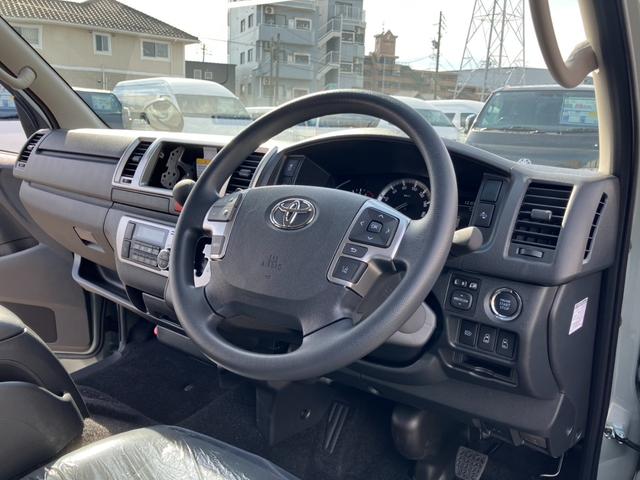 ハイエースバン ロングスーパーGL アースカラーパッケージ 登録済未使用車/寒冷地仕様/デジタルインナM/パノラミックビューM/両側電動スライドドア/クリアランスソナー/LEDヘッドライト/AC100V電源/20周年記念スカッフプレート(49枚目)