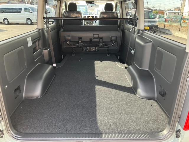 ハイエースバン ロングスーパーGL アースカラーパッケージ 登録済未使用車/寒冷地仕様/デジタルインナM/パノラミックビューM/両側電動スライドドア/クリアランスソナー/LEDヘッドライト/AC100V電源/20周年記念スカッフプレート(63枚目)