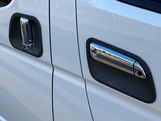 ハイエースバン スーパーＧＬ　ダークプライムＩＩ　１オーナー／ナビＴＶ／バックカメラ／ＥＴＣ／パノラミックビューモニター／デジタルインナーミラー／インナーブラックヘッドライト／フロントスポイラー／ＡＣ１００Ｖ電源／１８ｉｎアルミ／ベッドキット（35枚目）