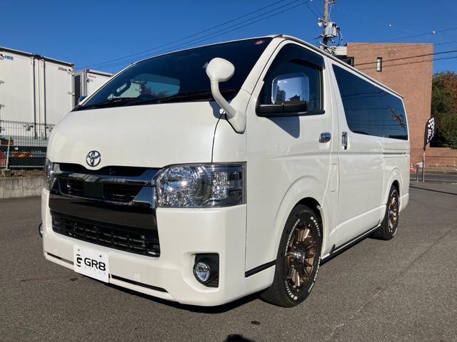 ハイエースバン スーパーGL ダークプライムII ナビTV/バックカメラ/ETC/両側パワースライドドア/17インチアルミ/ローダウン/大型コンソールボックス/デジタルインナーミラー/AC100V電源/トヨタセーフティーセンス/ベッドキット(10枚目)