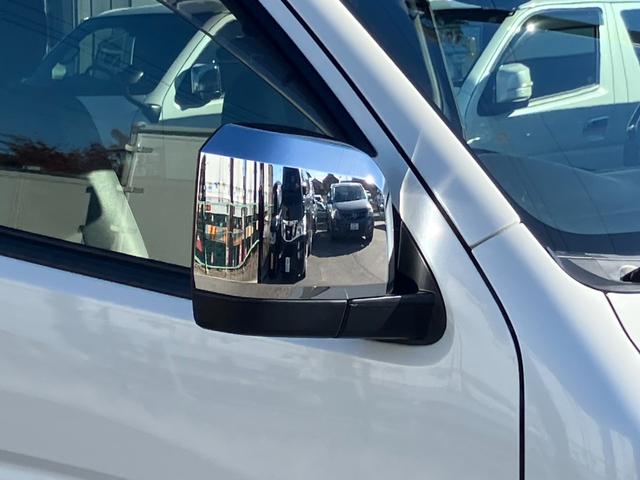 ハイエースバン スーパーGL ダークプライムII ナビTV/バックカメラ/ETC/両側パワースライドドア/17インチアルミ/ローダウン/大型コンソールボックス/デジタルインナーミラー/AC100V電源/トヨタセーフティーセンス/ベッドキット(33枚目)