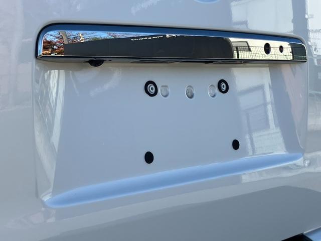 ハイエースバン スーパーGL ダークプライムII ナビTV/バックカメラ/ETC/両側パワースライドドア/17インチアルミ/ローダウン/大型コンソールボックス/デジタルインナーミラー/AC100V電源/トヨタセーフティーセンス/ベッドキット(39枚目)