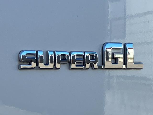 ハイエースバン スーパーGL ダークプライムII ナビTV/バックカメラ/ETC/両側パワースライドドア/17インチアルミ/ローダウン/大型コンソールボックス/デジタルインナーミラー/AC100V電源/トヨタセーフティーセンス/ベッドキット(40枚目)