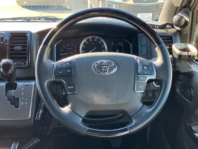 ハイエースバン スーパーGL ダークプライムII ナビTV/バックカメラ/ETC/両側パワースライドドア/17インチアルミ/ローダウン/大型コンソールボックス/デジタルインナーミラー/AC100V電源/トヨタセーフティーセンス/ベッドキット(51枚目)