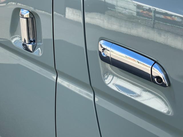 ハイエースバン ロングスーパーGL アースカラーパッケージ 1オーナー/デジタルインナーミラー/両側パワースライドドア/新品シートカバー/トヨタセーフティーセンス/AC100V電源/クリアランスソナー/LEDヘッドライト/Wエアバック(35枚目)