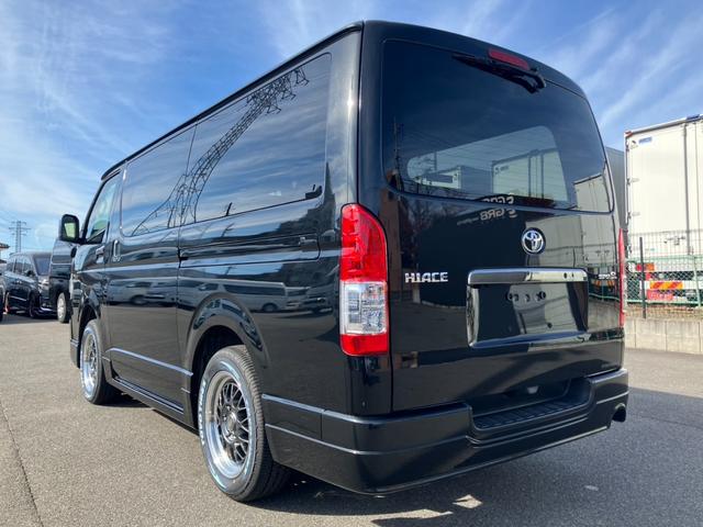 ハイエースバン スーパーGL ダークプライムII 4WD/1オーナー/ナビTV/バックカメラ/ETC/パノラミックビューモニター/モデリスタフルエアロ/17インチアルミ/LEDヘッドライト/カーゴマット/AC100V電源/カップホルダー(12枚目)