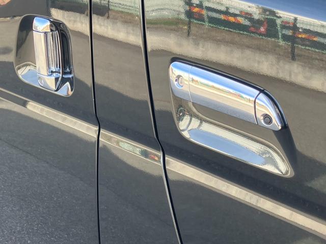 ハイエースバン スーパーGL ダークプライムII 4WD/1オーナー/ナビTV/バックカメラ/ETC/パノラミックビューモニター/モデリスタフルエアロ/17インチアルミ/LEDヘッドライト/カーゴマット/AC100V電源/カップホルダー(35枚目)