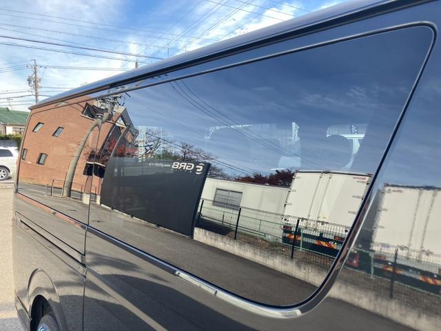 ハイエースバン スーパーGL ダークプライムII 4WD/1オーナー/ナビTV/バックカメラ/ETC/パノラミックビューモニター/モデリスタフルエアロ/17インチアルミ/LEDヘッドライト/カーゴマット/AC100V電源/カップホルダー(36枚目)