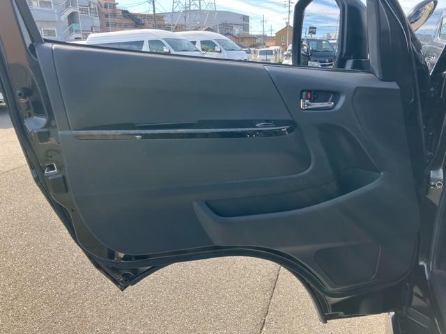 ハイエースバン スーパーGL ダークプライムII 4WD/1オーナー/ナビTV/バックカメラ/ETC/パノラミックビューモニター/モデリスタフルエアロ/17インチアルミ/LEDヘッドライト/カーゴマット/AC100V電源/カップホルダー(44枚目)
